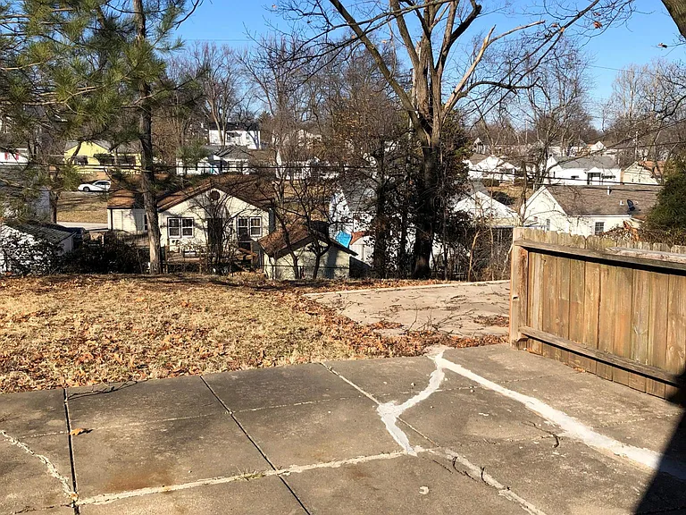 9839 Meadow View Dr — Photo 19