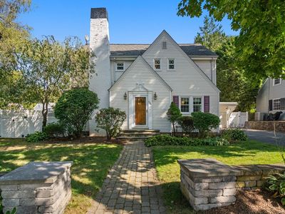 524 Parker St, Newton, MA, 02459