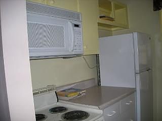 5th image of 1119 Lake Ter APT 114