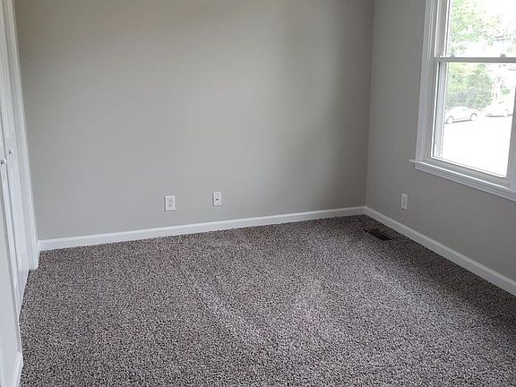 4th image of 610 Commerce St #21