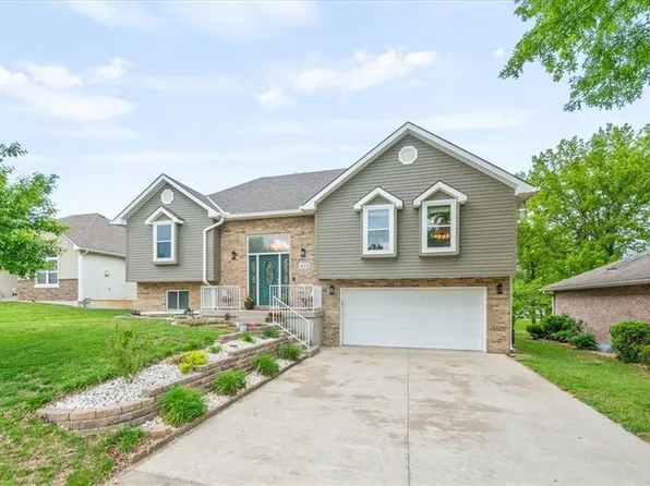 415 Hazelwood Dr, Warrensburg, MO 64093