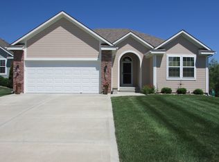 7215 N Lawn Ave, Kansas City, MO 64119