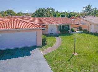 5006 Hayes St, Hollywood, FL 33021