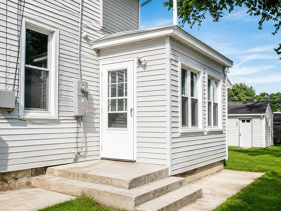 412 Allen St