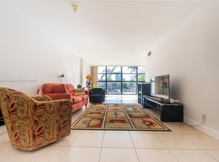 200 Leslie Dr APT 214, Hallandale Beach, FL 33009