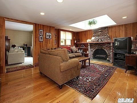 5th image of 9 Candlewood Path N