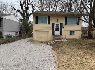 932 SW Watson Ave, Topeka, KS 66606