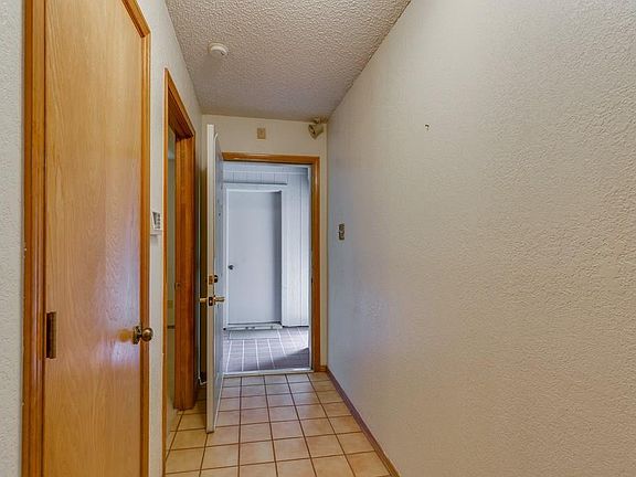 3rd image of 1715 Mimosa Ln