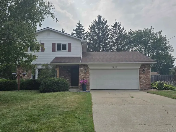 1455 Fromm Dr, Saginaw, MI 48638