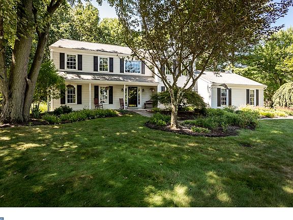 4th image of 111 Birch Dr