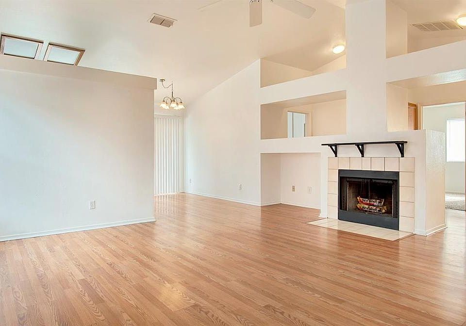 1st image of 3421 Brubeck Dr #1