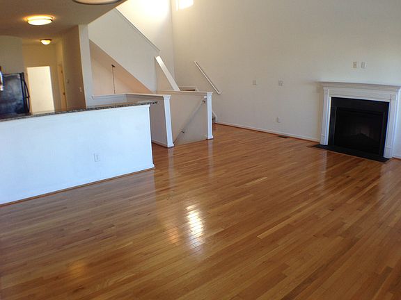 Spacious and Open living room w/fireplace