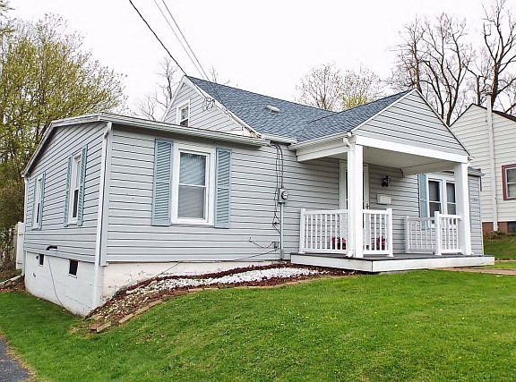 4th image of 914 Averill Ave