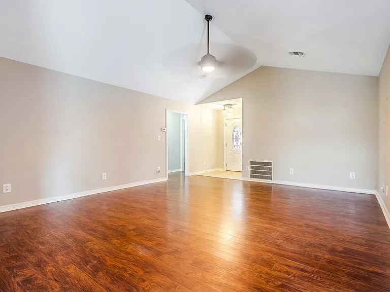 2104 Frontera St — Photo 19
