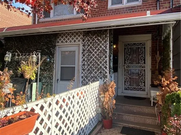 733 Warwick St, Brooklyn, NY 11207
