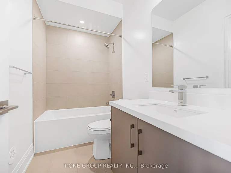 106 Grimsby Ln — Photo 37