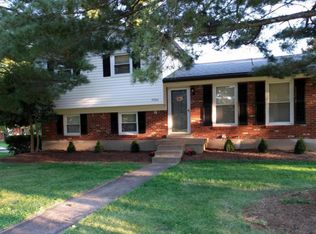 9306 Waltlee Rd, Louisville, KY 40291