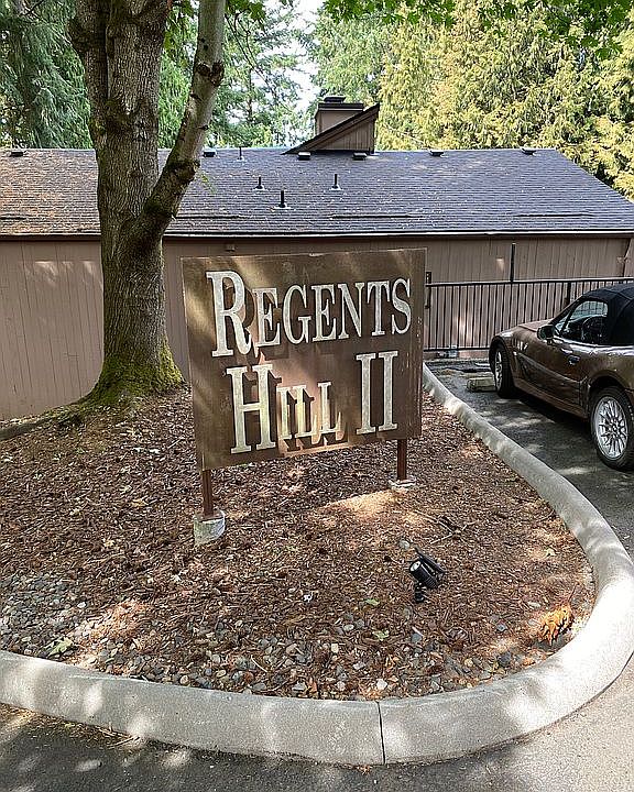 1st image of 13607 NE Regents Dr