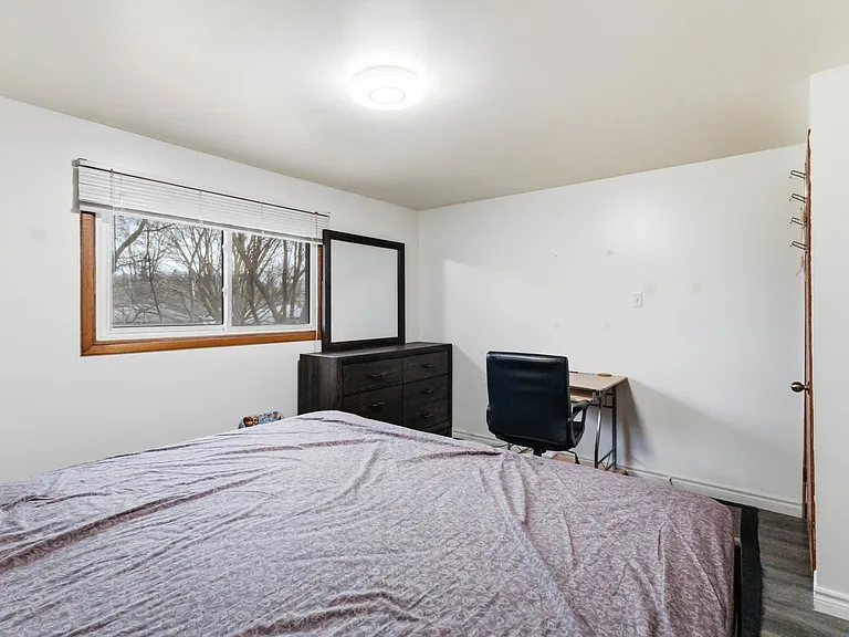 156 Paperbirch Cres — Photo 23