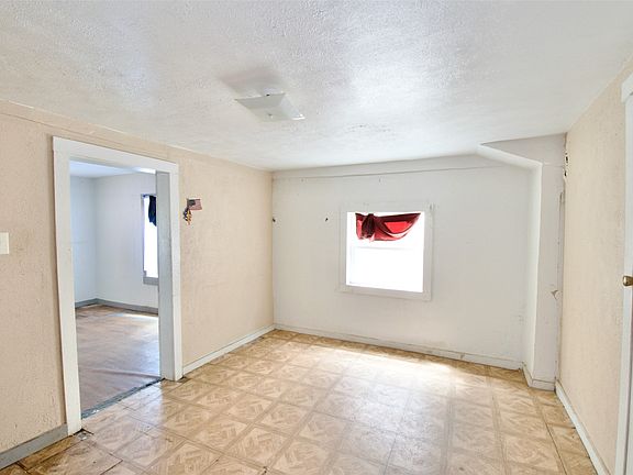 4th image of 1610 N 10th St