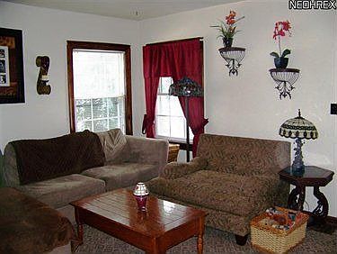 2nd image of 404 E Friendship St