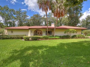 102 Locust Dr, Brandon, FL 33511