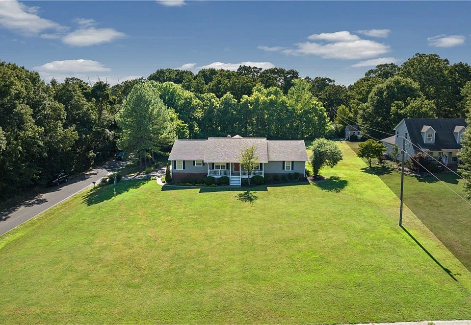 1st image of 2501 Villa View Dr