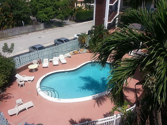 5th image of 1300 SE 1st St APT 4