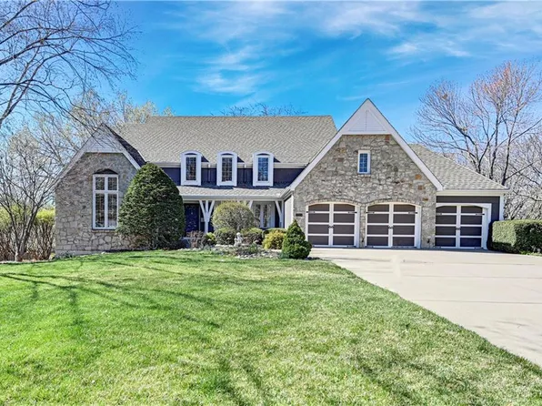 12504 Catalina St, Leawood, KS 66209