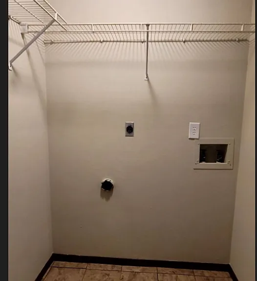 Sanlor Apartments — Photo 8