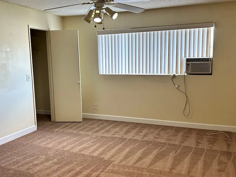 8235 Stewart And Gray Rd #106 — Photo 6