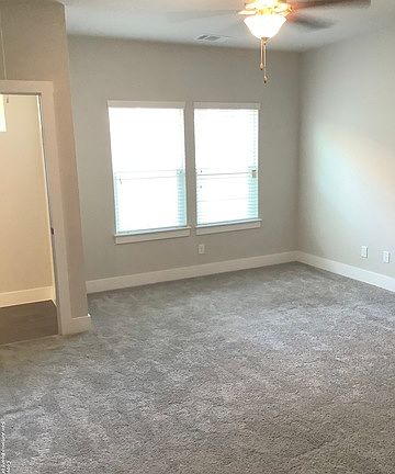 5th image of 103 Claremont Ave #103