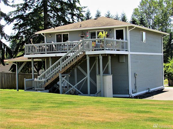 3rd image of 6323 180th St SE