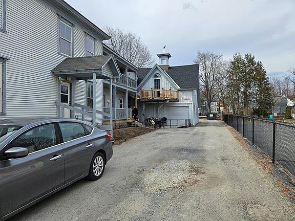 4th image of 116 Roxbury Street