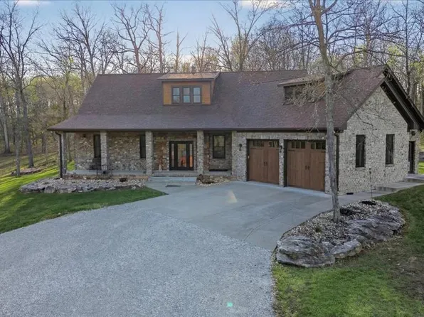 161 Bethel Rd, Hawk Point, MO 63349