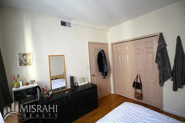 Rented by J Misrahi Realty Corp | media 31