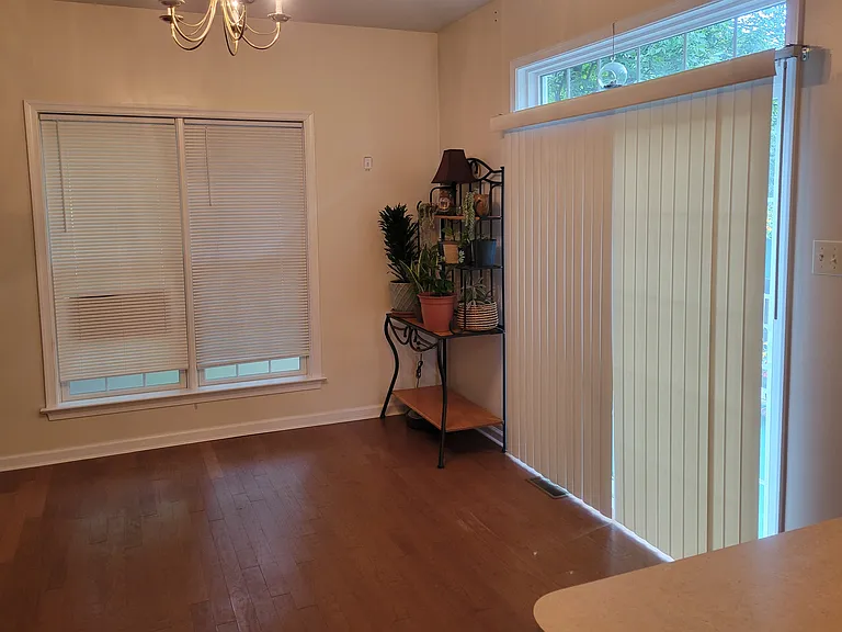 807 Berne Ct #807 — Photo 10