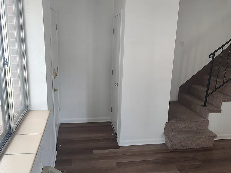 5026 W 8th Ave — Photo 6