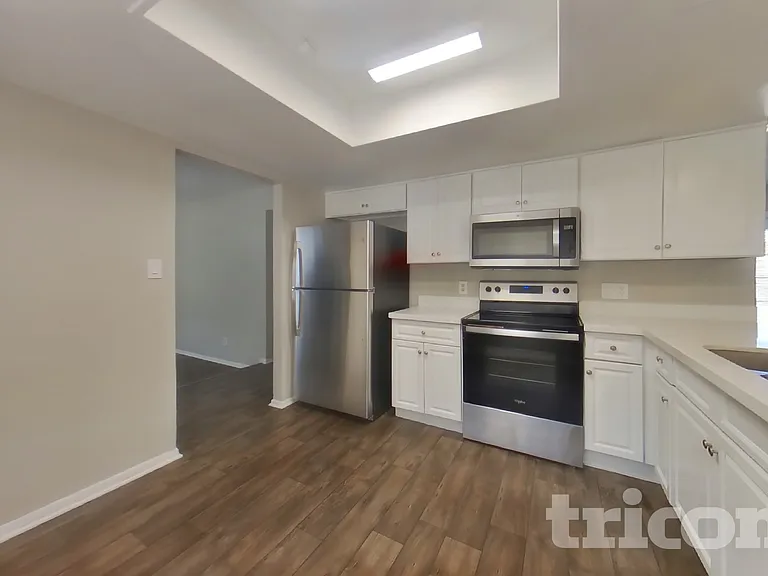 7805 W Cora Ln — Photo 7