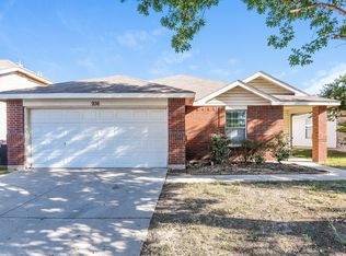 936 Poncho Ln, Haslet, TX 76052