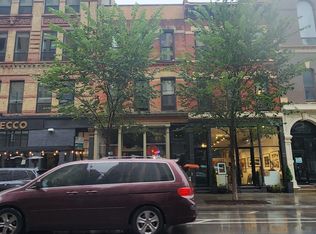 714 N Wells St #3, Chicago, IL 60654