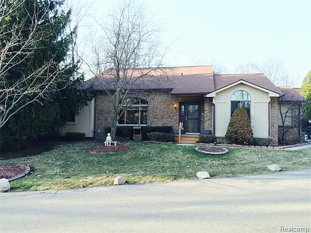 1st image of 6368 Brookview Ln #1