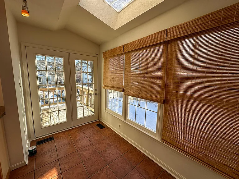 7770 Black Horse Ct — Photo 5