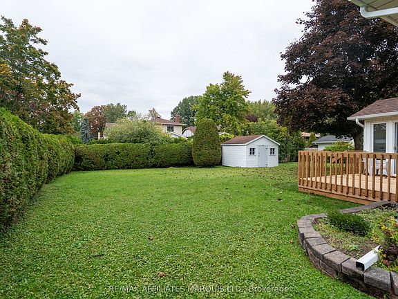 3rd image of 1519 Stephen St