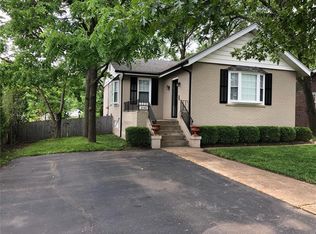 1040 N Taylor Ave, Saint Louis, MO 63122