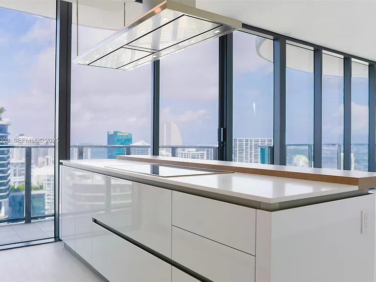 1000 Brickell Plz #Penthouse 5907 — Photo 12