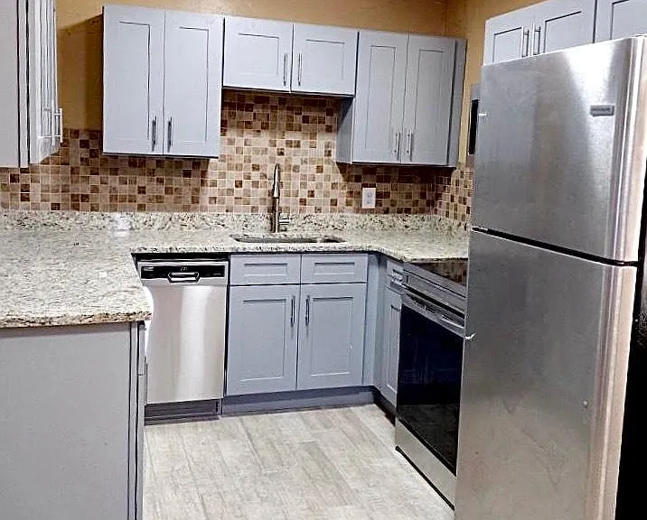 1362 Gardenia Ave — Photo 3