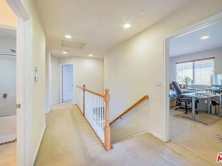 8332 Telegraph Rd — Photo 16