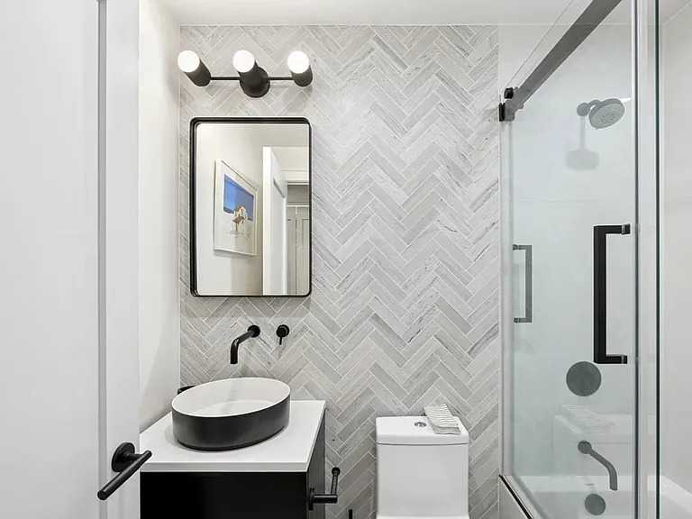 127 E 30th St #3B — Photo 5