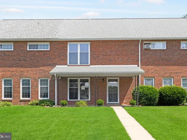 3101 Equinox Rd, Dover, PA 17315